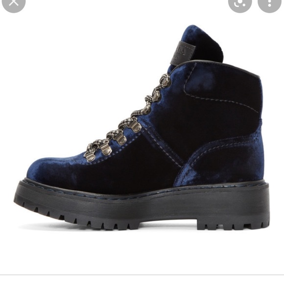 Designer hiking boots! - Picture 2 of 4